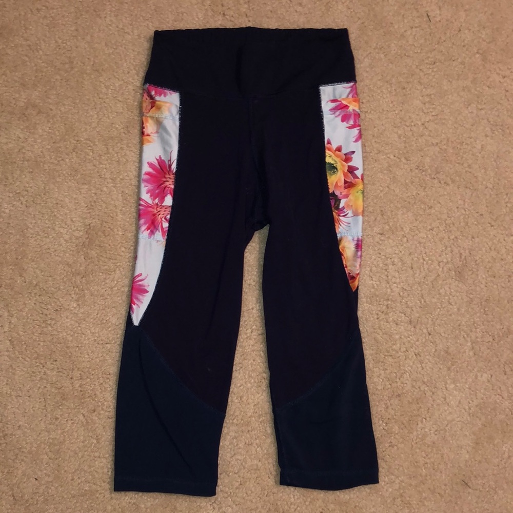 Naja capri navy leggings size XS